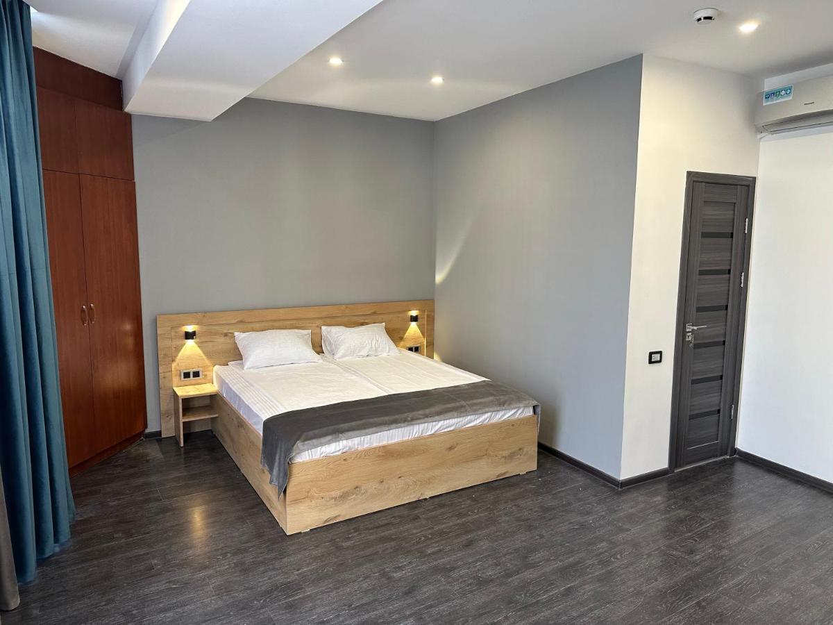 Friendly Hotel Jerevan Eksteriør billede
