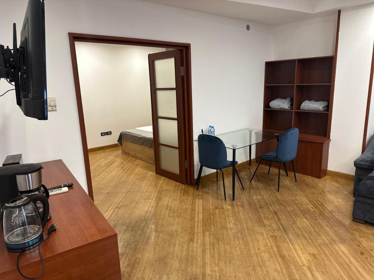 Friendly Hotel Jerevan Eksteriør billede
